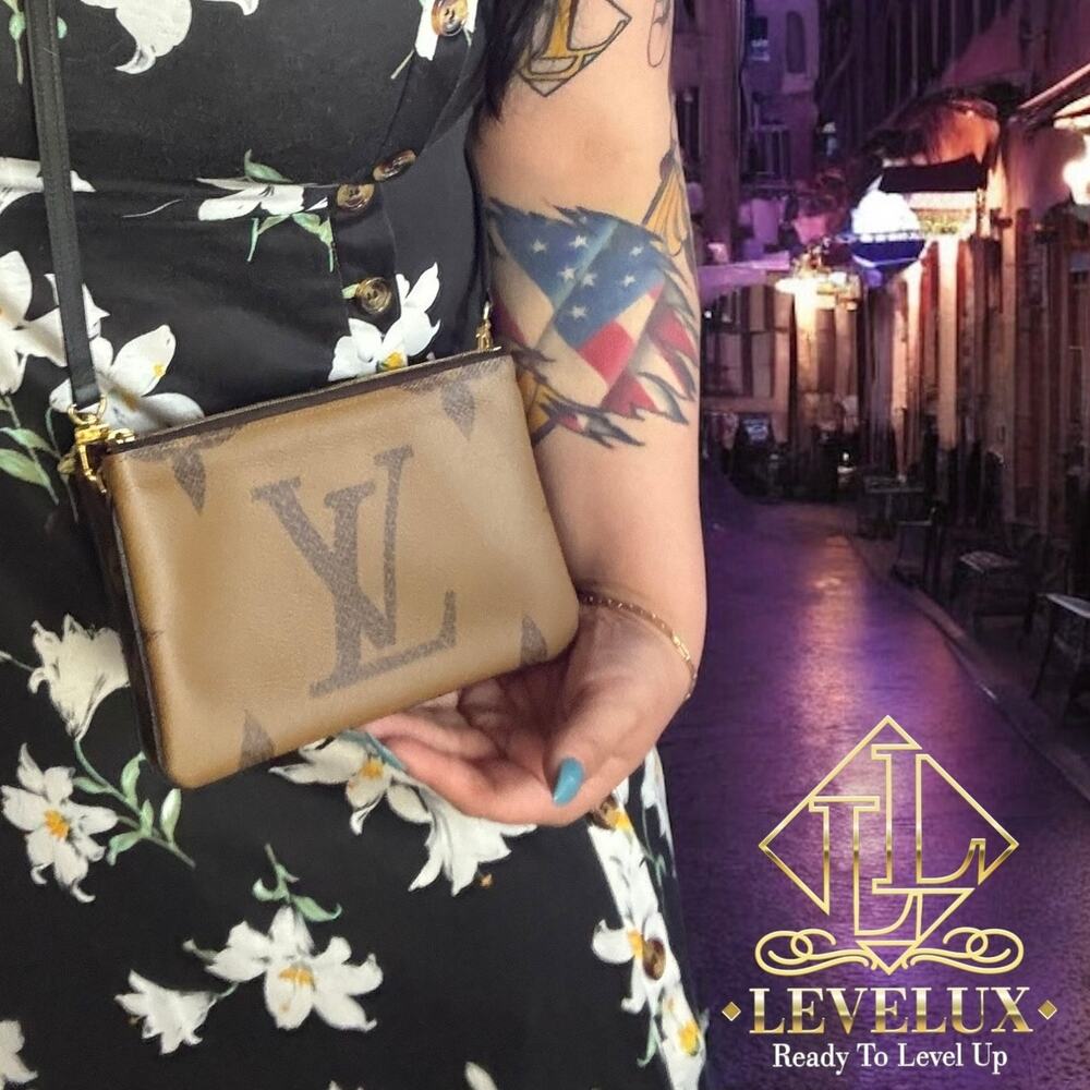 💎✨BEAUTIFUL✨💎Authentic Louis Vuitton Monogram Giant Reverse Double Zip Bag